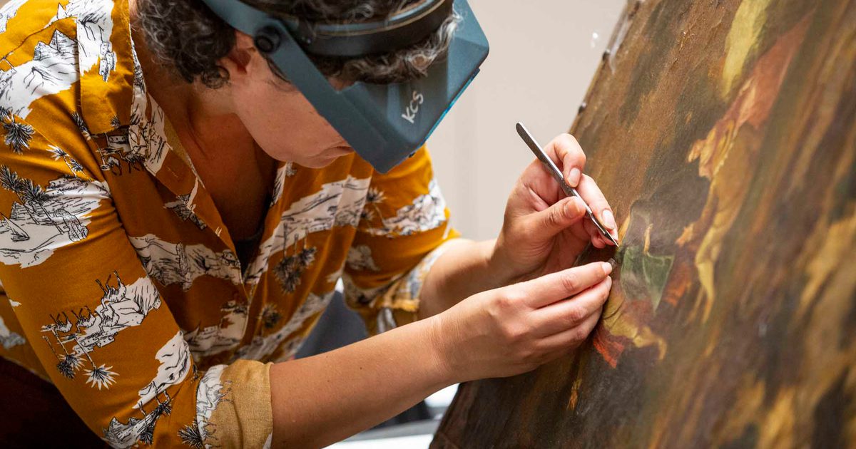 National Trust Opens Lab to Uncover Centuries of Paint History